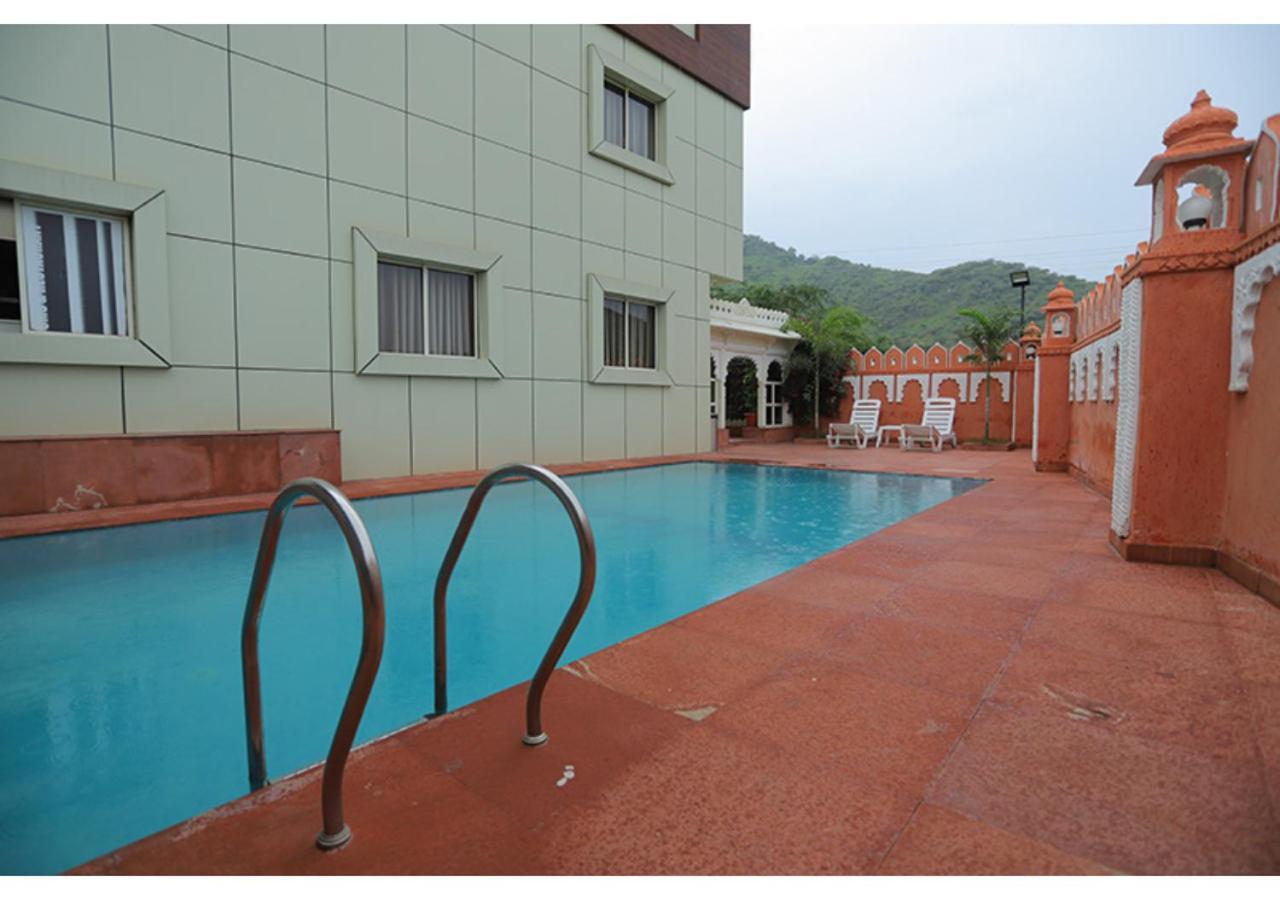 Hotel Raha Udaipur Dış mekan fotoğraf